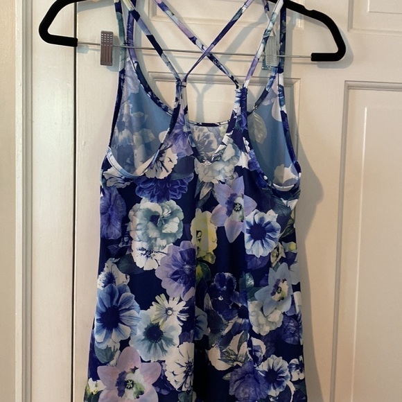 𝅺OLD navy tank top - Picture 4 of 4